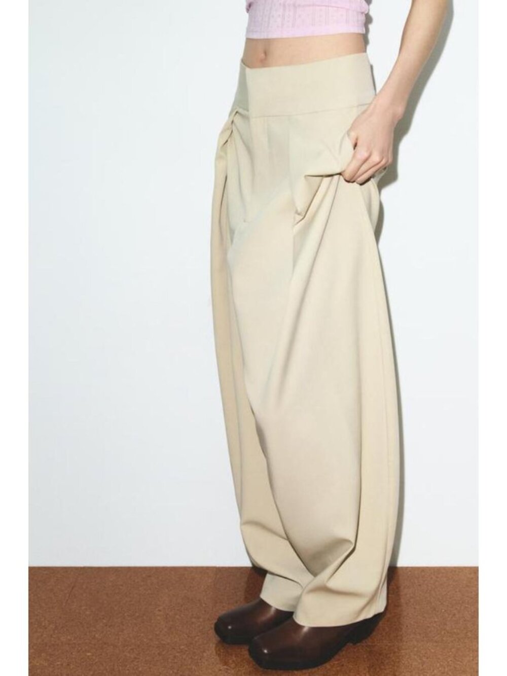 ZARA PLEATED BALLOON PANTS - Picture 4 of 7